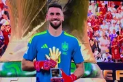 عرب تايم اخبار اليمن الان أوناي سيمون يحصد جائزة العالم اخبار اليمن الان الحدث اليوم عاجل عرب تايم