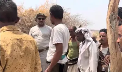 اخبار اليمن الان يفاجيء أطفال ومزارعي المخا بالهدايا اخبار اليمن الان الحدث اليوم عاجل