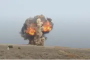 عدن تايم اخبار اليمن الان منازلكم والدفاعات الجوية للهجوم الحوثي اخبار اليمن الان الحدث اليوم عاجل عدن تايم