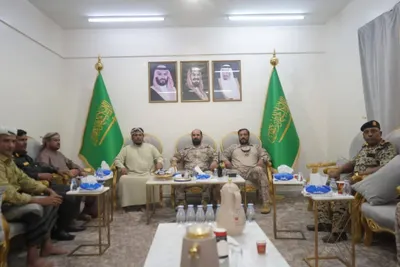 اخبار اليمن الان محافظ سقطرى يعايد قيادة والإسناد اخبار اليمن الان الحدث اليوم عاجل