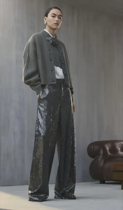 اخبار اليمن الان بأسلوب برونيلو كوتشينيلي الموضة النسائية اخبار اليمن الان الحدث اليوم عاجل