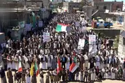 صحيفة الثورة صنعاء اخبار اليمن الان مسيرة احتفاء بالنصر وتأكيدا المقاومة اخبار اليمن الان الحدث اليوم عاجل صحيفة الثورة صنعاء