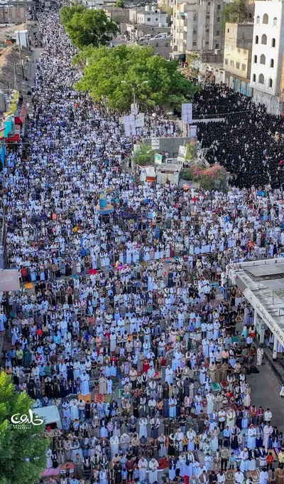اخبار اليمن الان بالصور رجالي ونسائي بصلاة العيد اخبار اليمن الان الحدث اليوم عاجل