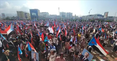 اخبار اليمن الان أمواج بشرية العروض بالعاصمة احتفاء اخبار اليمن الان الحدث اليوم عاجل
