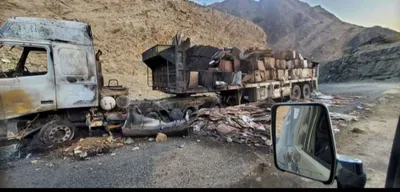 اخبار اليمن الان النيران تلتهم شاحنة سيراميك إخمادها اخبار اليمن الان الحدث اليوم عاجل