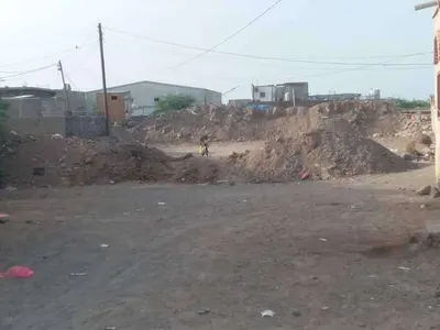 اخبار اليمن الان بالصور تواصل قطع شارع المخا اخبار اليمن الان الحدث اليوم عاجل