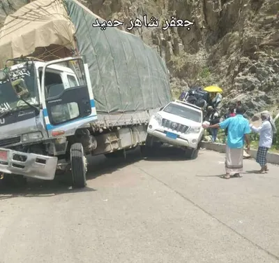 اخبار اليمن الان حادث شاحنة سيارة بالخط الرابط اخبار اليمن الان الحدث اليوم عاجل