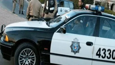 اخبار اليمن الان مداهمة لممارسة الرذيلة والعثور بحوزتهم اخبار اليمن الان الحدث اليوم عاجل