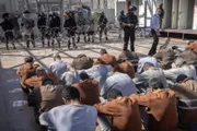صحيفة الثورة صنعاء اخبار اليمن الان عدد43 يزالون معتقلين انتهاء محكومياتهم اخبار اليمن الان الحدث اليوم عاجل صحيفة الثورة صنعاء