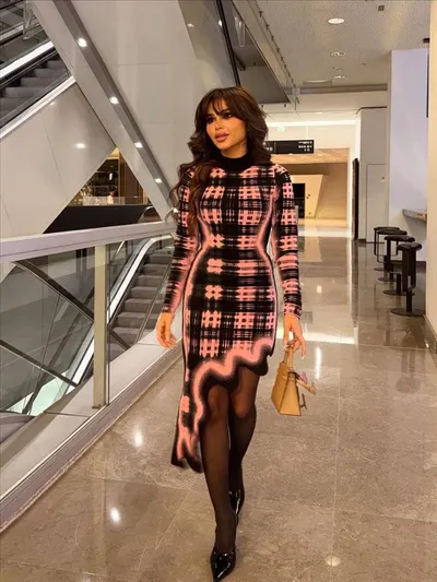 اخبار اليمن الان الفاشينيستا الأناقة إطلالتها الضيقة الجذابة اخبار اليمن الان الحدث اليوم عاجل