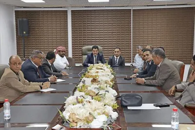 اخبار اليمن الان اجتماع المركزي والقطاع لتعزيز الواردات اخبار اليمن الان الحدث اليوم عاجل