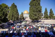 صحيفة الثورة صنعاء اخبار اليمن الان عدد60 يؤدون الجمعة المسجد الأقصى اخبار اليمن الان الحدث اليوم عاجل صحيفة الثورة صنعاء
