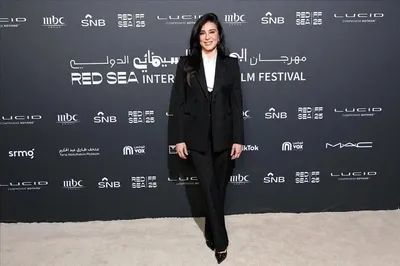 اخبار اليمن الان النجمات أناقتهن بالبدلات الكلاسيكية مهرجان اخبار اليمن الان الحدث اليوم عاجل