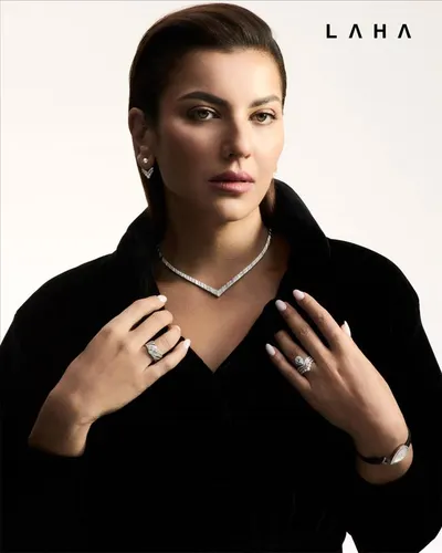 اخبار اليمن الان الإبداع الحياة ᴀʟᴍᴏɴᴇᴇғ الجمهور بفنها اخبار اليمن الان الحدث اليوم عاجل