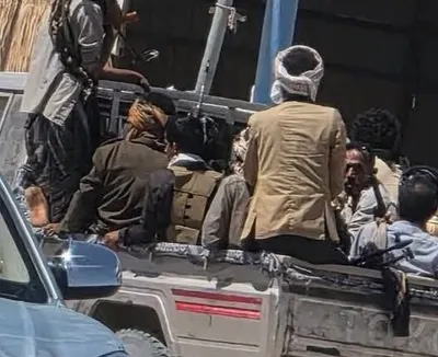 اخبار اليمن الان استهداف سيارة مسؤول مواجهات مسلحة اخبار اليمن الان الحدث اليوم عاجل
