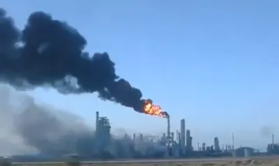 اخبار اليمن الان حرائق هائلة بميناء ينبع هجوم اخبار اليمن الان الحدث اليوم عاجل