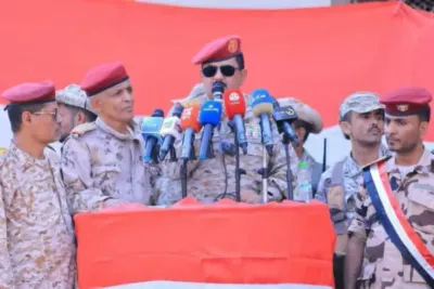 اخبار اليمن الان الدفاع بزيارة ميدانية استعراض ورسائل اخبار اليمن الان الحدث اليوم عاجل