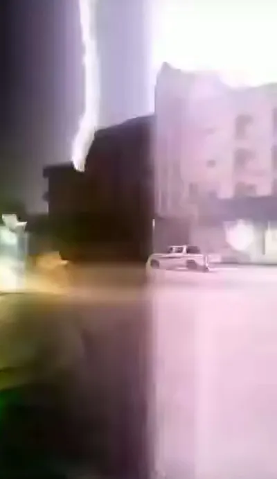 اخبار اليمن الان صاعقة رعدية تحول الليل نهار اخبار اليمن الان الحدث اليوم عاجل