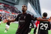 عرب تايم اخبار اليمن الان ليفربول الطاولة برينتفورد انتصارا الإنجليزي اخبار اليمن الان الحدث اليوم عاجل عرب تايم