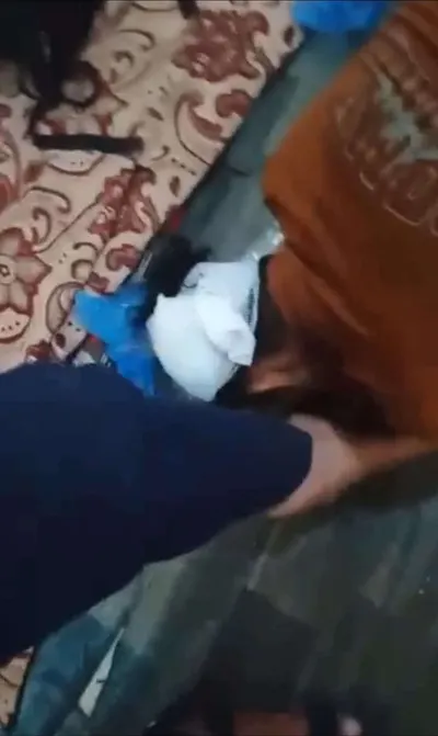اخبار اليمن الان تصويره ويقبل يبتزه لايفضحه وياخذ اخبار اليمن الان الحدث اليوم عاجل