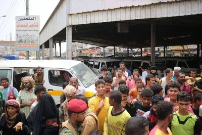 اخبار اليمن الان مواطن يشكو أجور المواصلات الممدارة اخبار اليمن الان الحدث اليوم عاجل