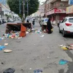 اخبار اليمن الان احتجاجات عمال النظافة شوارع بالبراميل اخبار اليمن الان الحدث اليوم عاجل