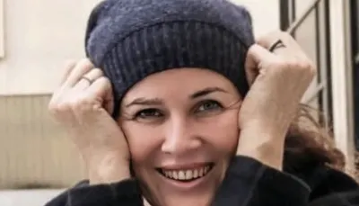 اخبار اليمن الان إيقاف طبيبة بريطانية بارزة تضامنها اخبار اليمن الان الحدث اليوم عاجل