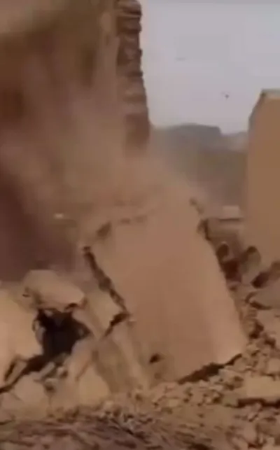 اخبار اليمن الان انهيار منزل أثناء بحثهم العيش اخبار اليمن الان الحدث اليوم عاجل
