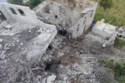 الميثاق نيوز اخبار اليمن الان بالصور صاروخ إطلاقه ويدمر منازل اخبار اليمن الان الحدث اليوم عاجل الميثاق نيوز
