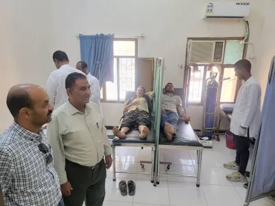 اخبار اليمن الان للتبرع بالدم بالبريقة الجرحى والمصابين اخبار اليمن الان الحدث اليوم عاجل