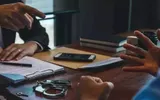 عكاظ اخبار اليمن الان يشوه زميله غرزة لسبب القصة اخبار اليمن الان الحدث اليوم عاجل عكاظ