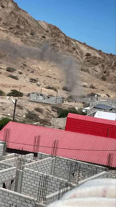 اخبار اليمن الان استهداف سيارة بأربعة صواريخ المكلا اخبار اليمن الان الحدث اليوم عاجل
