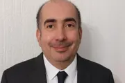 سام برس اخبار اليمن الان سام والعطلات قصة حب تنتهي اخبار اليمن الان الحدث اليوم عاجل سام برس