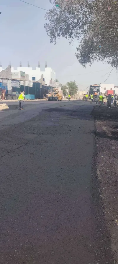 اخبار اليمن الان أعمال سفلتة طريق الحصن بمحافظة اخبار اليمن الان الحدث اليوم عاجل